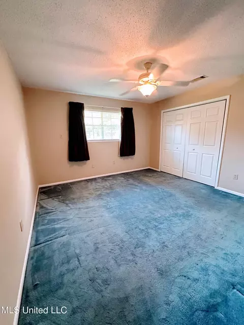 Bedroom - 4600 Grass Ridge Rd, Moss Point, MS 39562 photo 1 of 5