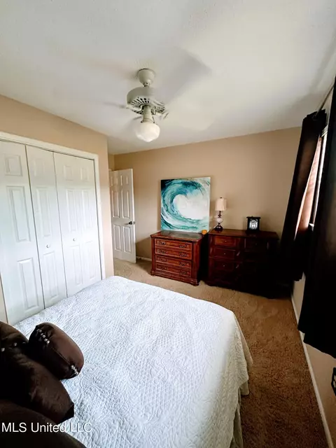 Bedroom - 4600 Grass Ridge Rd, Moss Point, MS 39562 photo 4 of 5