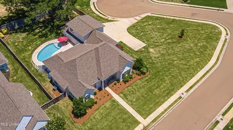 View/Area - 216 First Colony Blvd, Madison, MS 39110 photo 2 of 3