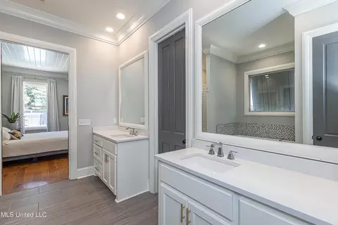 Bath - 216 First Colony Blvd, Madison, MS 39110 photo 1 of 4