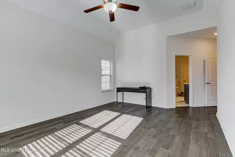 8473 N Stonecrest, Olive Branch, MS 38654 photo 24
