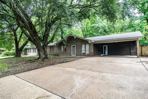 310 River Rd, Jackson, MS 39211 photo 1