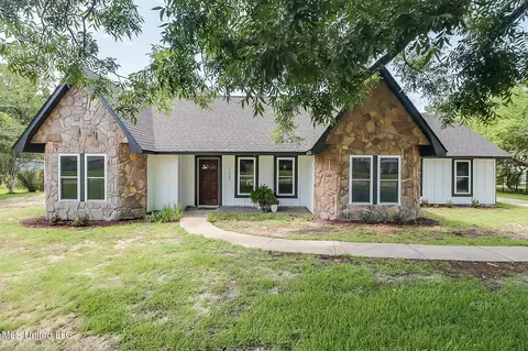 21085 Pineville Rd, Long Beach, MS 39560