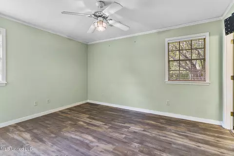 Bedroom - 1383 Riverwood Dr, Jackson, MS 39211 photo 3 of 4