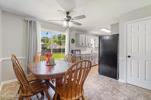 1393 N Pendulum Dr, Hernando, MS 38632 photo 11