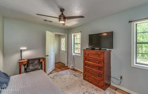 Bedroom - 245 Coon Hunters Rd, Brandon, MS 39042 photo 6 of 6