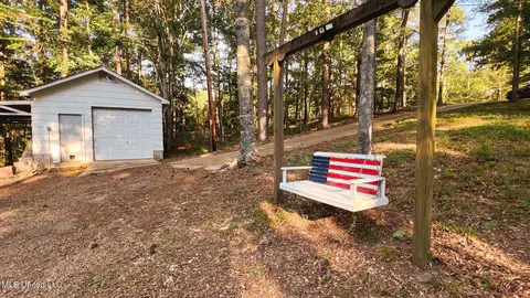 Exterior - 245 Coon Hunters Rd, Brandon, MS 39042 photo 7 of 23