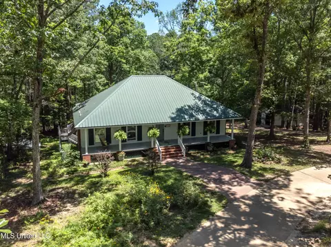 Exterior - 245 Coon Hunters Rd, Brandon, MS 39042 photo 22 of 23