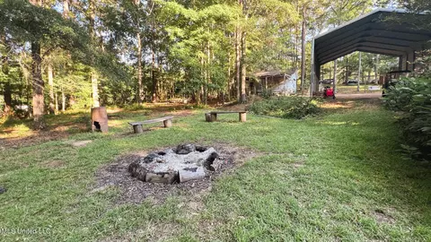 Exterior - 245 Coon Hunters Rd, Brandon, MS 39042 photo 21 of 23