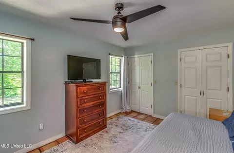 Bedroom - 245 Coon Hunters Rd, Brandon, MS 39042 photo 5 of 6