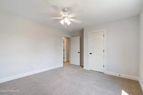 Bedroom - 14218 Hidden Loop, Byhalia, MS 38611 photo 5 of 8