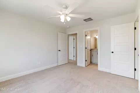 Bedroom - 14218 Hidden Loop, Byhalia, MS 38611 photo 7 of 8