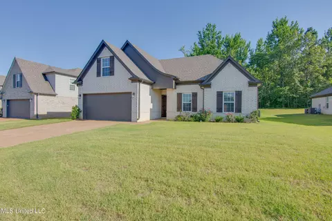 2285 Bella Ln, Southaven, MS 38672