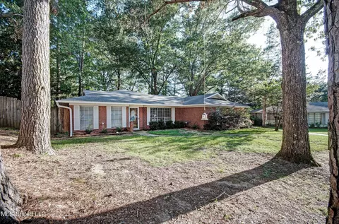 12 Hunters Pt, Brandon, MS 39042
