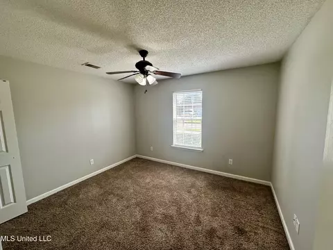 Bedroom - 5673 E Bedford Loop, Southaven, MS 38672 photo 3 of 4