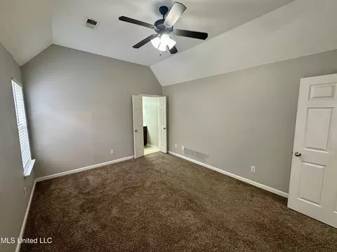 Bedroom - 5673 E Bedford Loop, Southaven, MS 38672 photo 1 of 4