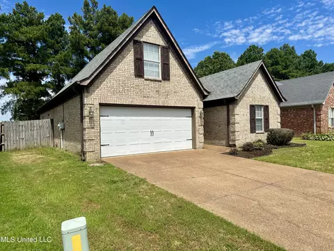 Exterior - 5673 E Bedford Loop, Southaven, MS 38672 photo 2 of 4