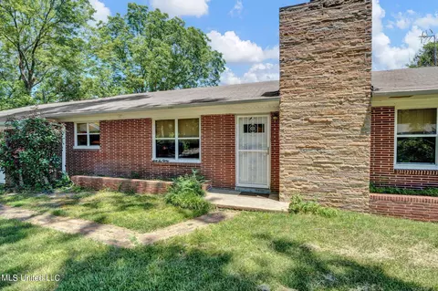 6280 Blocker St, Olive Branch, MS 38654 photo 2