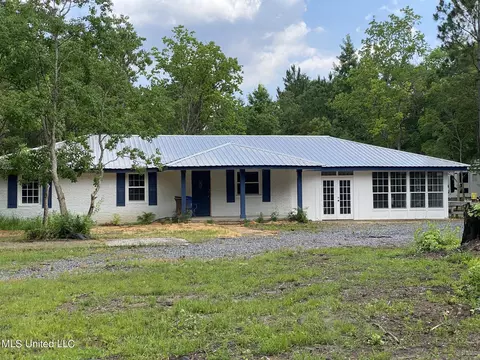 9308 Elmer Jones Rd, Moss Point, MS 39562