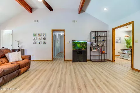 Entry Way - 10552 Hunt Rd, Vancleave, MS 39565 photo 2 of 2