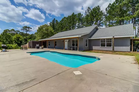 10552 Hunt Rd, Vancleave, MS 39565