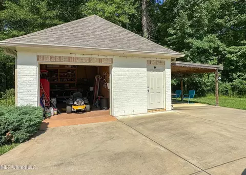 Exterior - 237 Allenwood Dr, Canton, MS 39046 photo 15 of 18