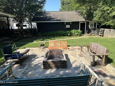 Exterior - 5169 Terry Rd, Jackson, MS 39212 photo 4 of 10