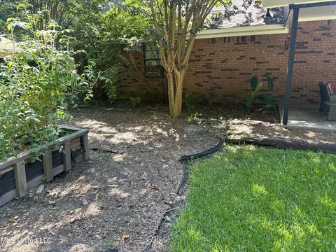 Exterior - 5169 Terry Rd, Jackson, MS 39212 photo 3 of 10