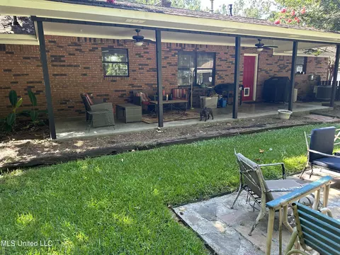 Exterior - 5169 Terry Rd, Jackson, MS 39212 photo 2 of 10