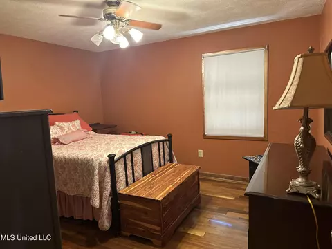 Bedroom - 5169 Terry Rd, Jackson, MS 39212 photo 2 of 3