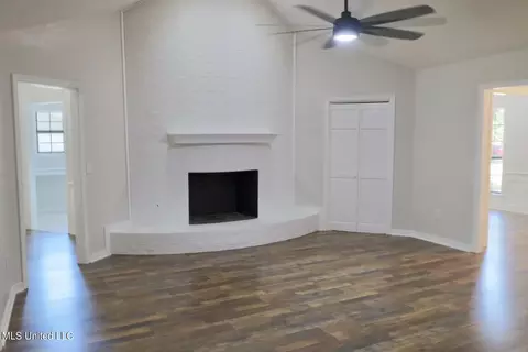 206 Redbud Trl, Brandon, MS 39047 photo 8