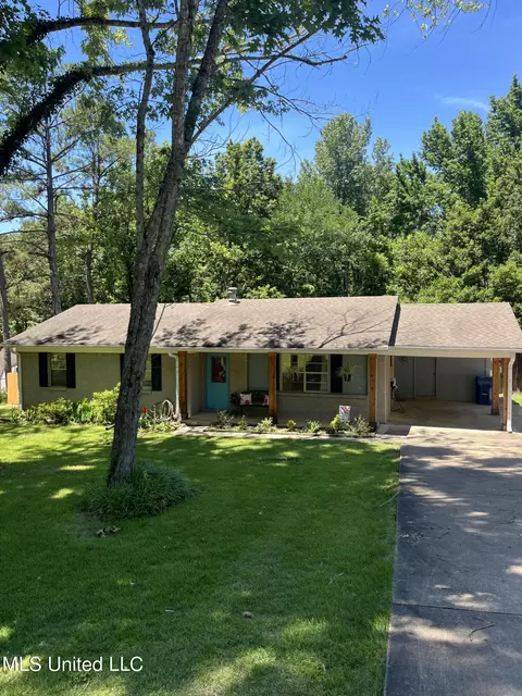 94 Vinson Rd, Hernando, MS 38632