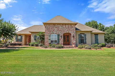 204 Esplanade Dr, Brandon, MS 39047