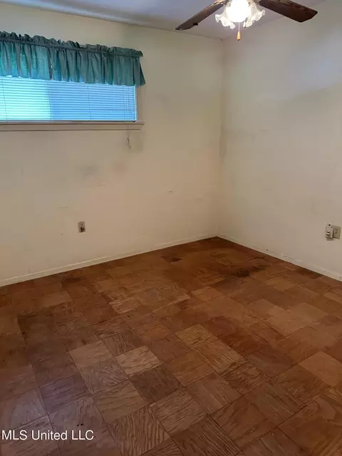 Bedroom - 277 Sun Dr, Jackson, MS 39211 photo 1 of 3