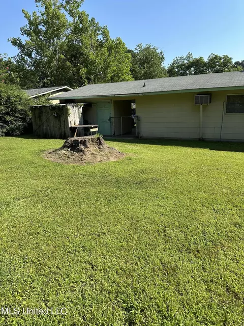 Exterior - 277 Sun Dr, Jackson, MS 39211 photo 3 of 3