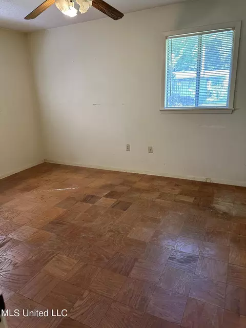 Bedroom - 277 Sun Dr, Jackson, MS 39211 photo 3 of 3