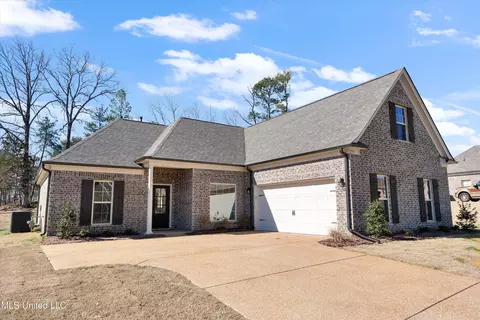 1735 Benton Dr, Hernando, MS 38632 photo 2