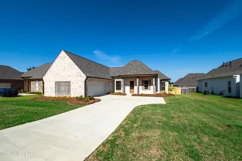197 Sweetbriar Circle Cir, Canton, MS 39046