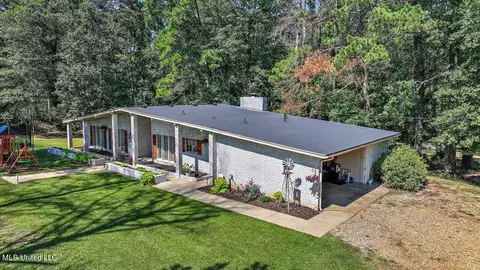 255 Nub Mcnair Rd, Magee, MS 39111