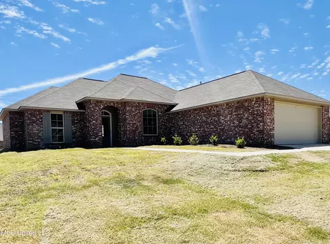 548 Fairway Ave, Byram, MS 39272