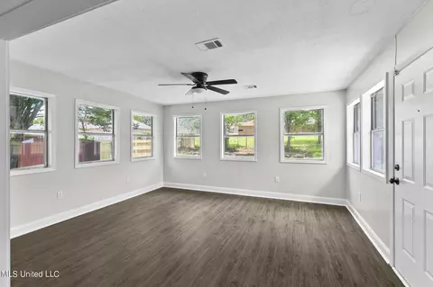 732 Cherry Park Blvd, Clinton, MS 39056 photo 10