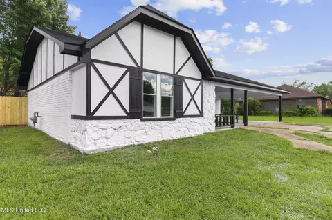 732 Cherry Park Blvd, Clinton, MS 39056 photo 3