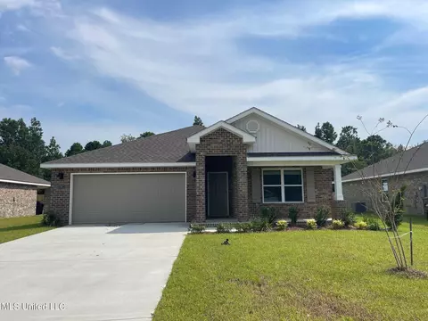 17951 Tingle Dr, Gulfport, MS 39503