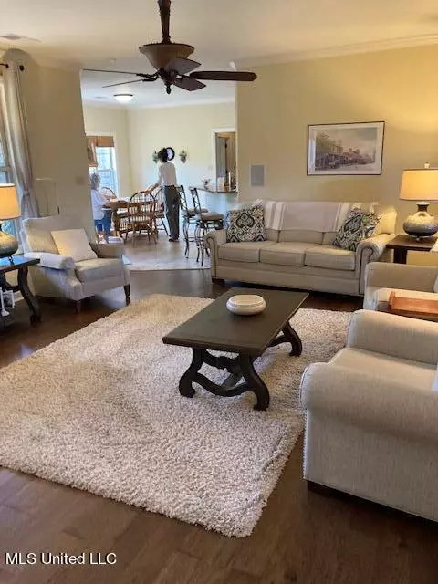 Living - 178 Winter Oaks, Lamar, MS 38642 photo 3 of 3