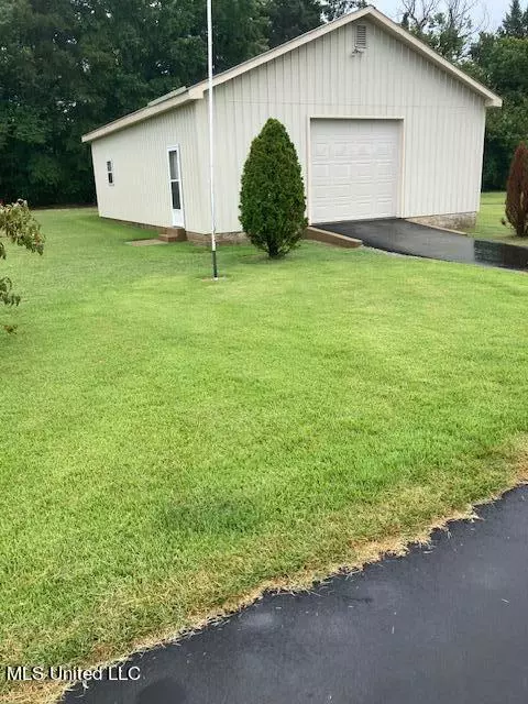 Exterior - 178 Winter Oaks, Lamar, MS 38642 photo 6 of 6