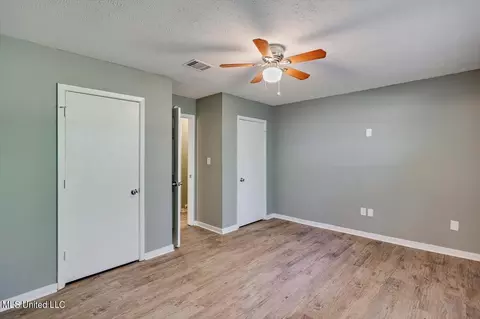 Bedroom - 2128 Thousand Oaks Dr, Jackson, MS 39212 photo 2 of 3