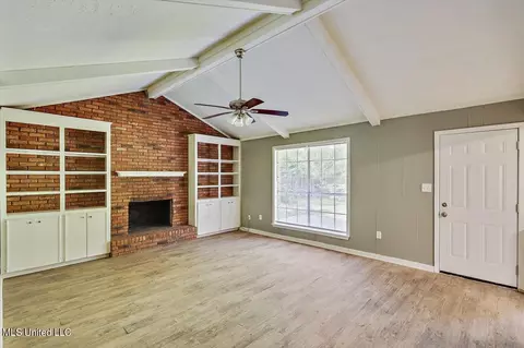 Living - 2128 Thousand Oaks Dr, Jackson, MS 39212 photo 1 of 4