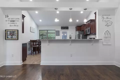 Entry Way - 19694 Wallace Way, Saucier, MS 39574 photo 4 of 4