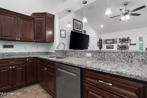 Kitchen - 19694 Wallace Way, Saucier, MS 39574 photo 2 of 4
