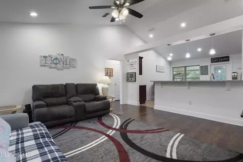 Entry Way - 19694 Wallace Way, Saucier, MS 39574 photo 2 of 4